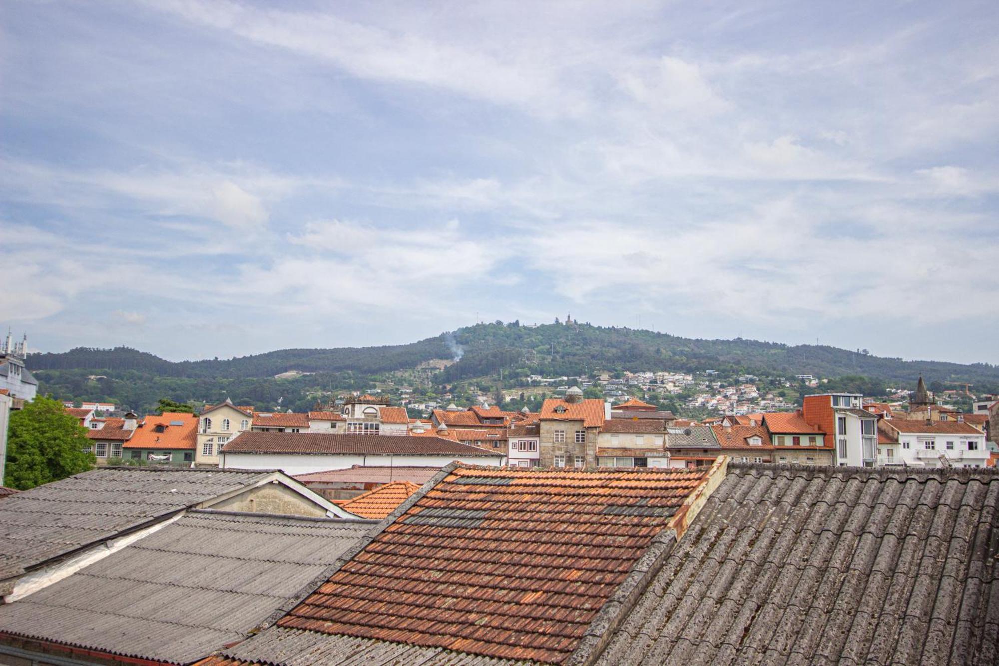 Dom Jose Alojamentos By Guestify Guimarães Rum bild